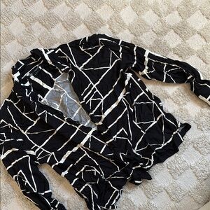 Black and White Geometric Blouse